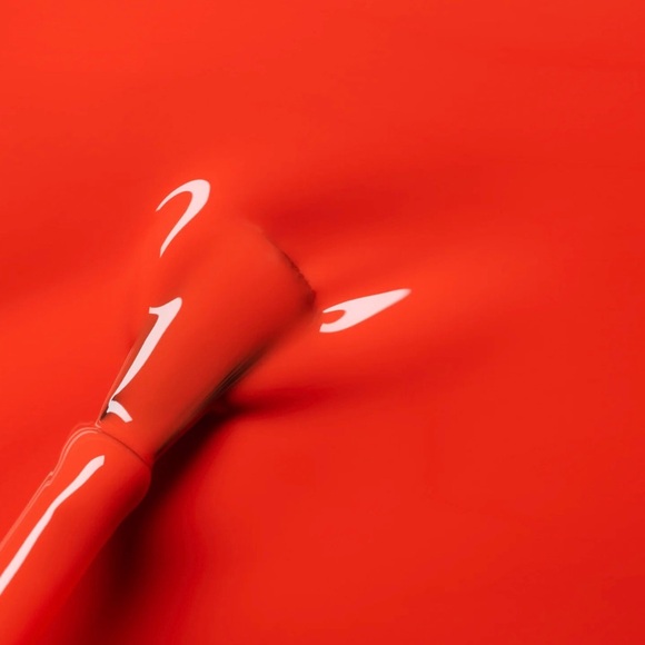 Manicurist ‘Green’ Nail Polish: Coral Reef - Picture 2 of 8